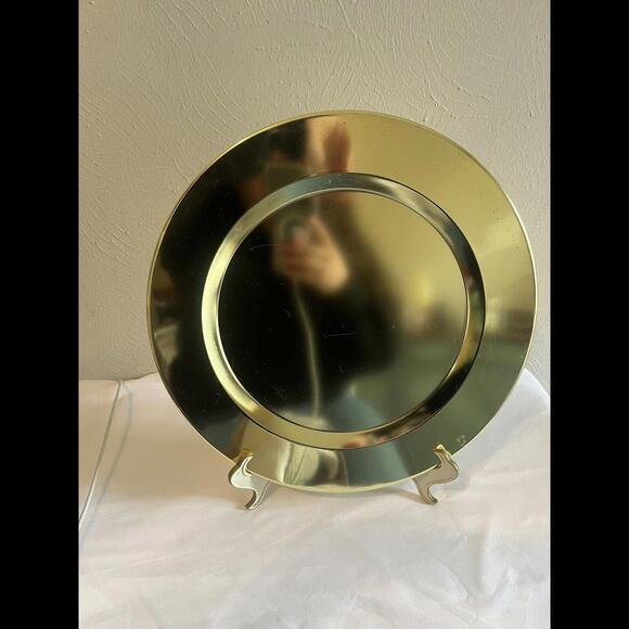 Vintage Brass Charger Plate Made Taiwan - Picture 1 of 4